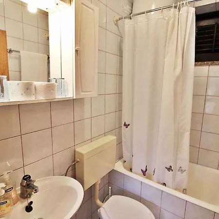 Apartment In With One-bedroom 23 *
