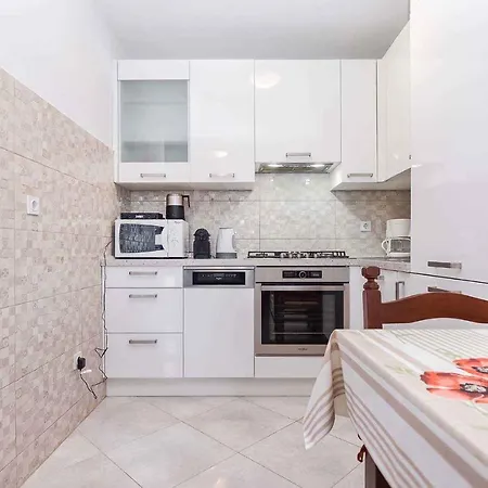 In With One-bedroom 23 Apartment *