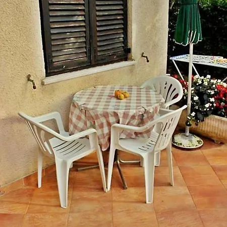Apartment In With One-bedroom 23